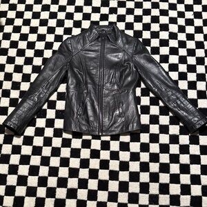 Lamarque Women's Sleek Black Leather Jacket
